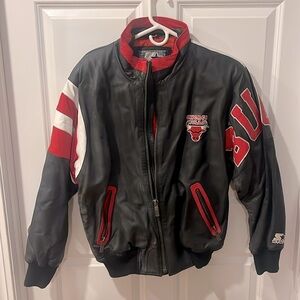 Authentic leather Vintage  Starters Chicago Bulls jacket. Early 1990’s